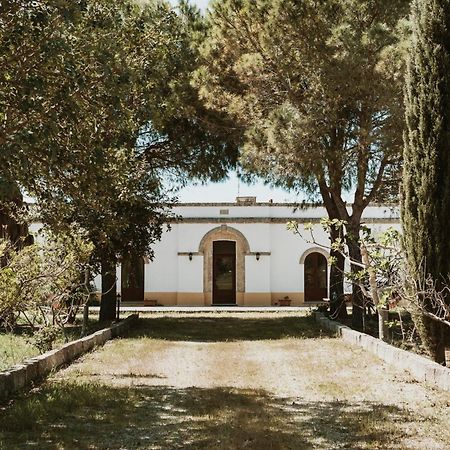 Bio-Agriturismo Masseria La Palombara 萨尔维 外观 照片