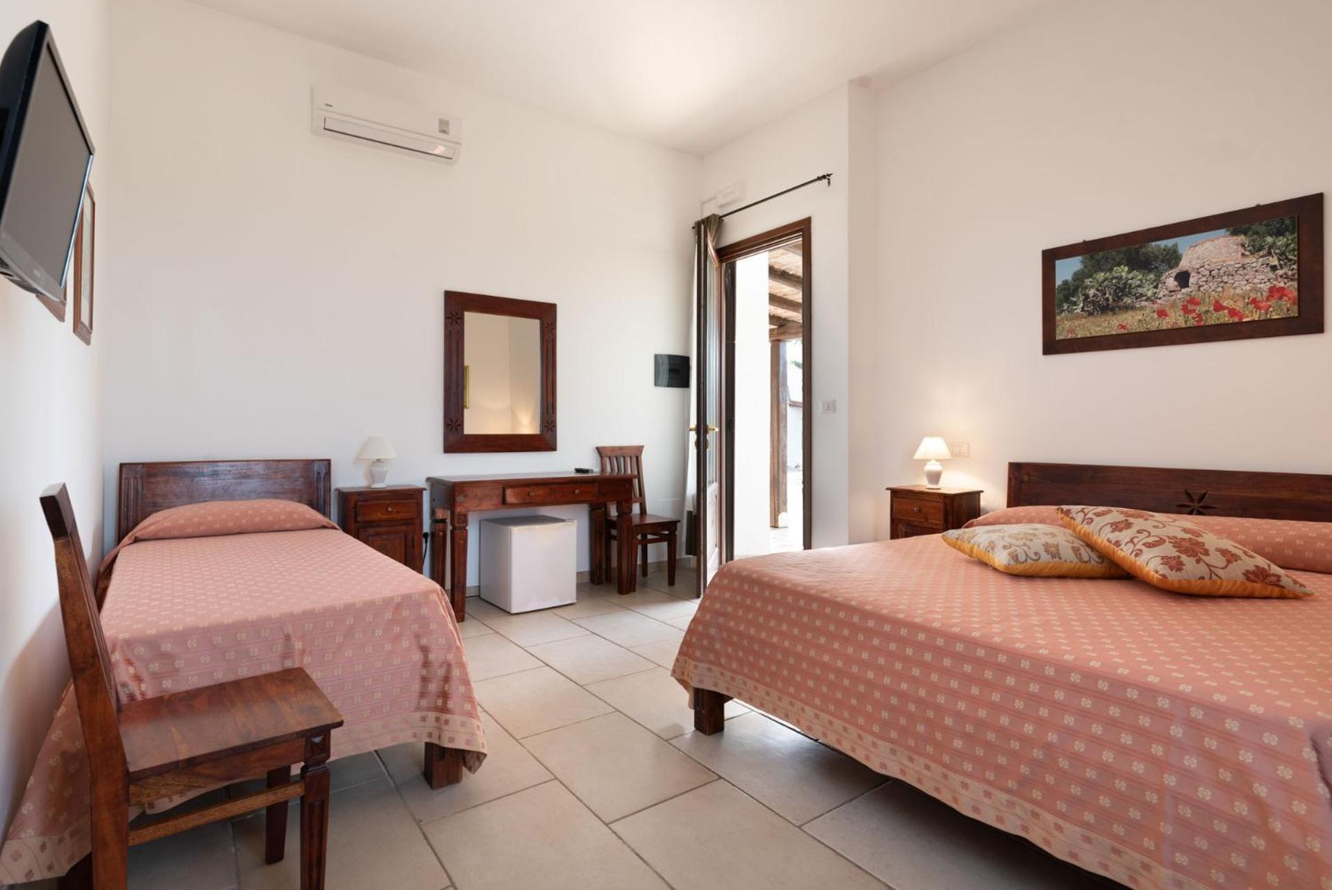 Bio-Agriturismo Masseria La Palombara 萨尔维 外观 照片