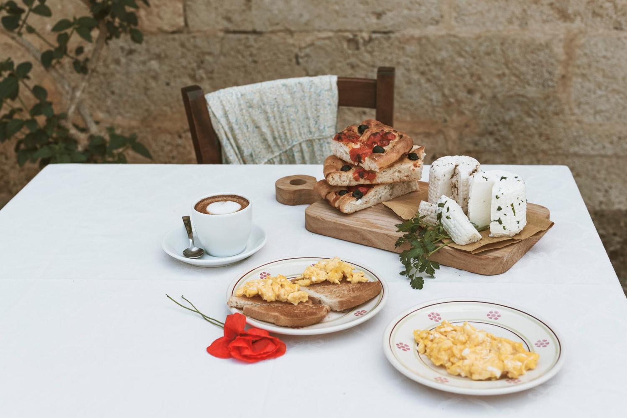 Bio-Agriturismo Masseria La Palombara 萨尔维 外观 照片