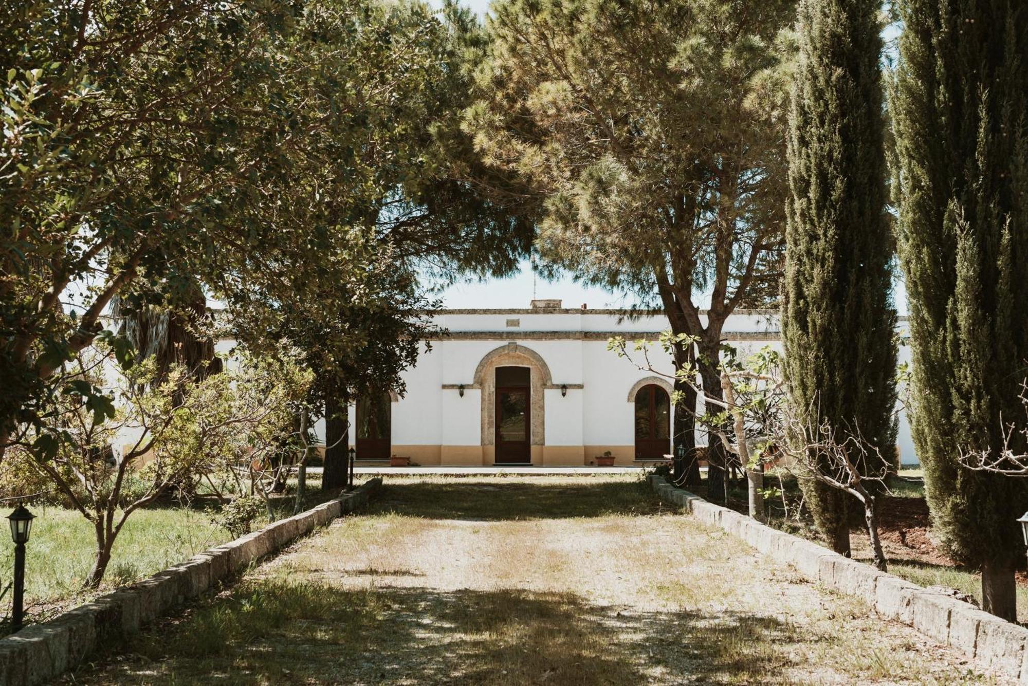Bio-Agriturismo Masseria La Palombara 萨尔维 外观 照片