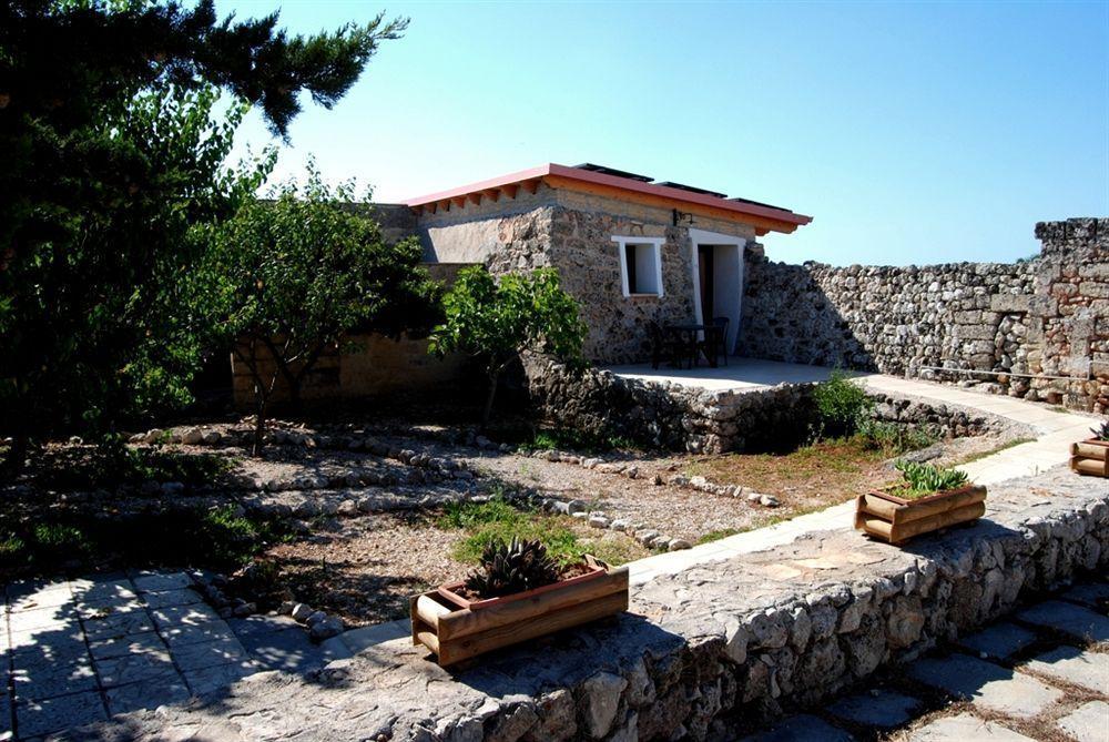 Bio-Agriturismo Masseria La Palombara 萨尔维 外观 照片
